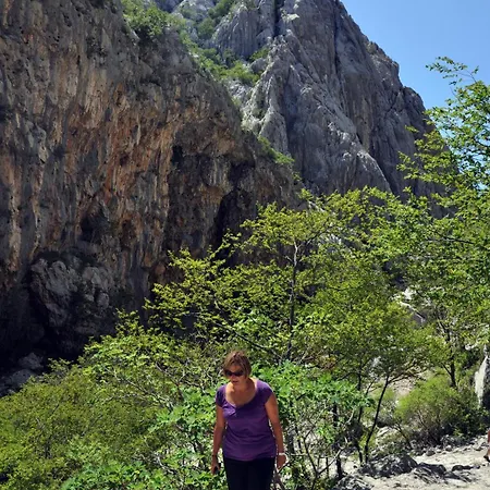 4209-4 For 3 Pers In * Seline