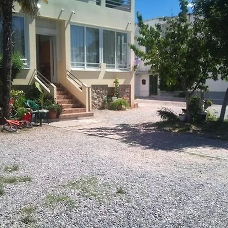 4209-4 For 3 Pers In Seline